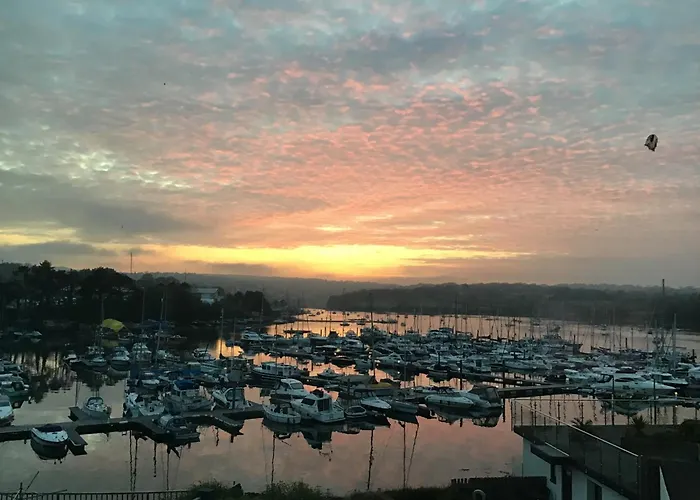Solano A 2 Bedroom Waterside Villa In Falmouth