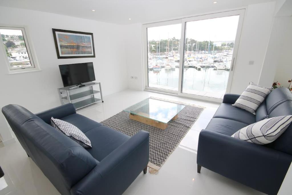 Solano A 2 Bedroom Waterside In Falmouth * Flushing